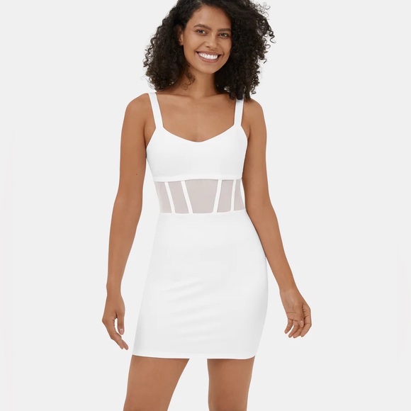 HALARA Dresses & Skirts - Halara Cloudful Air Contrast Mesh Corset Style Backless Bodycon Cool Touch Dress